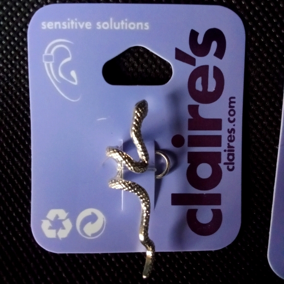Claire's Ear Cuffs Silver Snake & Gold Tone Ring Ear Cuffs Sensitive Solutions - Picture 4 of 6